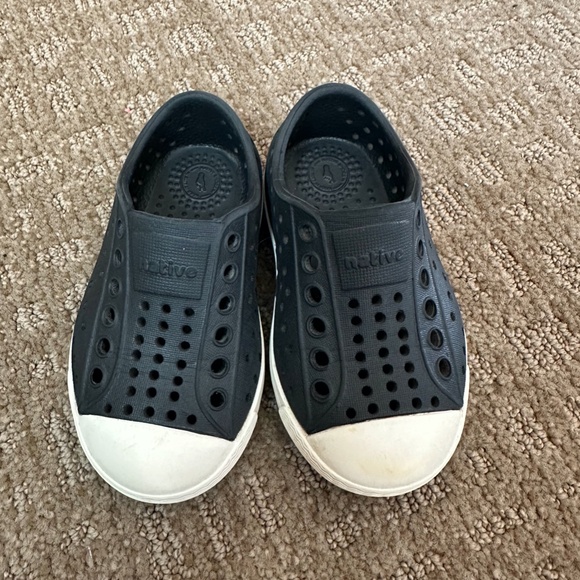 Native Shoes Jefferson C5 - Picture 2 of 6